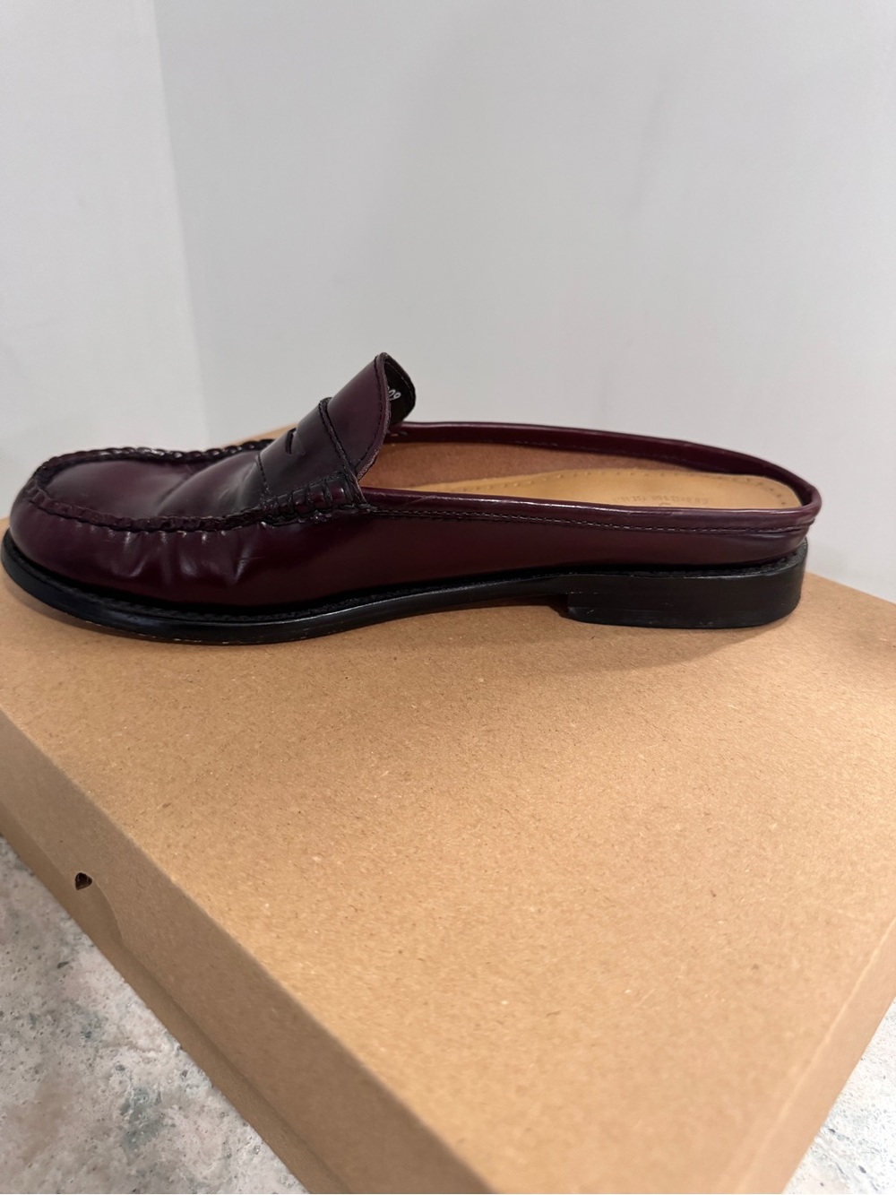 G.H. Bass Weejuns Burgundy Loafer sz. 7.5 - Picture 7 of 10